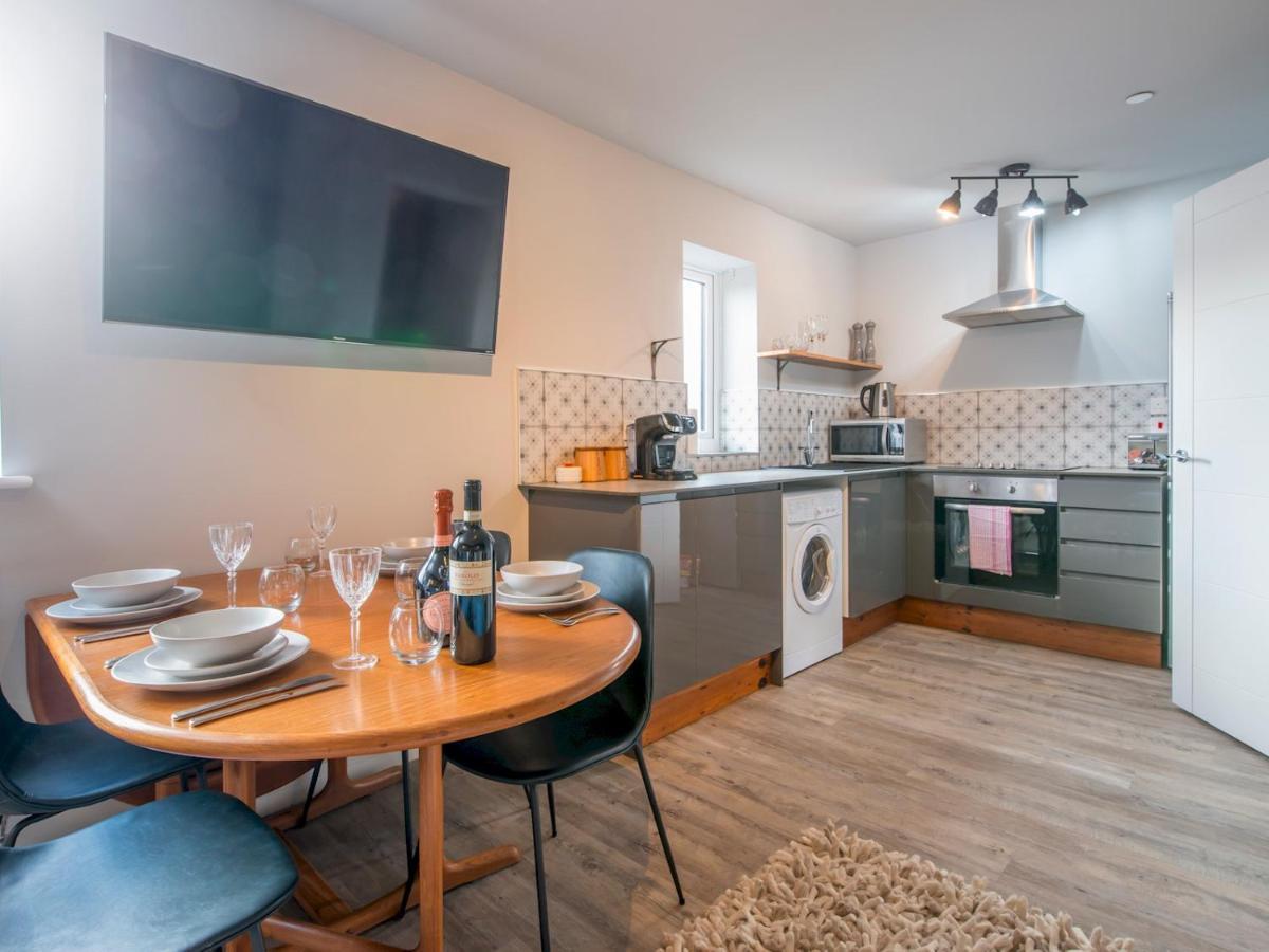 Pass The Keys New Stylish & Elegant 2 Bed Apartment In The City! Cardiff Exteriör bild